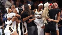 Game Recap: Late Rally Lifts Fever Past Dream, Into WNBA Semifinals