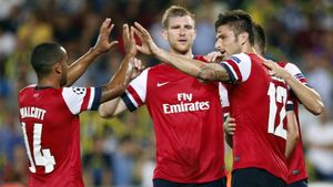 Arsenal Dominates Dinamo Zagreb To Secure Champions League Spot