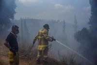 Israel pide ayuda a España para combatir los incendios tras el desencuentro por la ruptura del contrato militar
