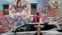 In Chicago, residents celebrate Mexican Independence Day amid threats of heightened immigration enforcement | CNN