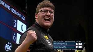 Keane Barry Advances After Thrilling Victory Over Huybrechts