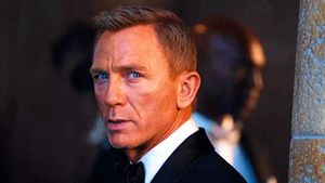 Daniel Craig Redefines Intimacy And Desire In Queer