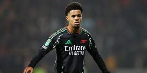 Nwaneri Brothers Shine As Arsenal And England Celebrate Victories