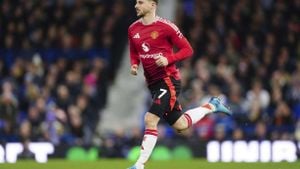 Manchester United Overcomes Ipswich Town With 3-2 Victory