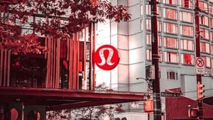 Lululemon Claims Q3 Success And Brightens Full-Year Outlook