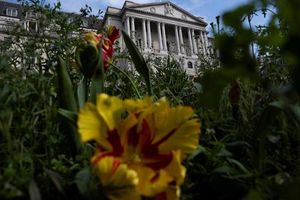Bank Of England Holds Rates As Inflation Persists
