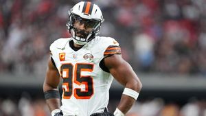 Myles Garrett Requests Trade From Cleveland Browns