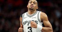 It’s time for Basketball: San Antonio Spurs vs Portland Trail Blazers