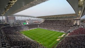 Palmeiras Vs. Corinthians Match Delayed Due To Hailstorm