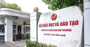 Vietnam Implements Strict Reforms On Teacher Tutoring Practices