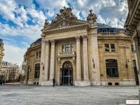 Lygia Pape exhibition at the Bourse de Commerce: 