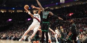 Sharpe Ignites Trail Blazers As Celtics Streak Snapped