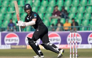 Kane Williamson Shines With Catch And Records At Champions Trophy