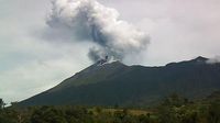 Volcano in Philippines sends ash miles into the air