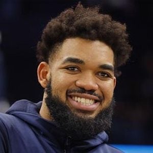 Knicks Stun Celtics Again With Late Comeback Victory