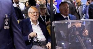Warren Buffett Announces Succession Plan For Berkshire Hathaway