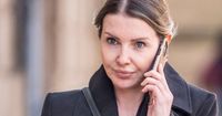 Prison governor was 'bought £12k car by drug dealer she had relationship with'