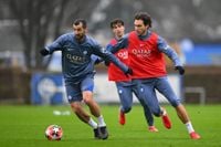 Manchester United fans send clear Matteo Darmian and Henrikh Mkhitaryan message as Inter Milan duo reach Champions League final