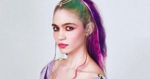 Grimes Advocates For Children’s Privacy Amidst Musk Controversy