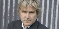 Mort de Mike Peters, la star du groupe The Alarm, à l'âge de 66 ans - Voici