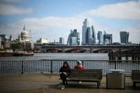 UK economy slows less than feared after tariffs - Iraqi News