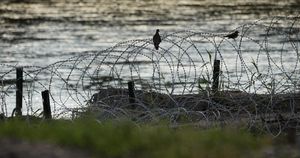 Court Supports Texas Razor Wire Defense On Border