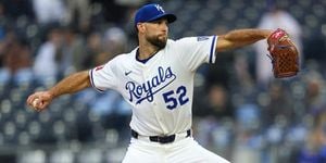 Wacha Shines As Royals Edge White Sox 2-1