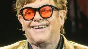 Elton John Reveals Vision Loss Following Eye Infection