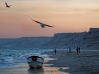 EU naval force secures tanker after pirate attack off coast of Somalia