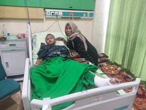Indonesia School Collapse Leaves Dozens Dead And Missing