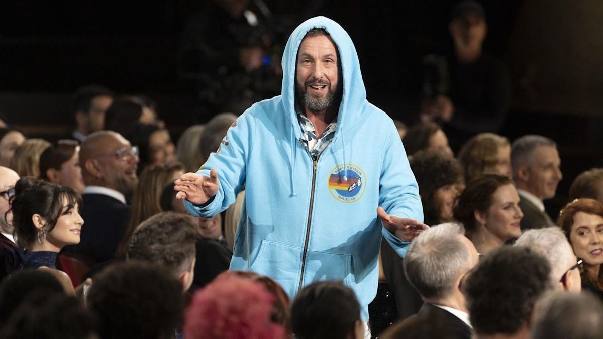 Adam Sandler Shakes Up Oscars With Casual Attire