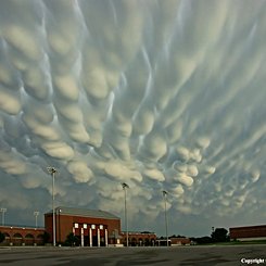 Nebraska Üzerindeki Mammatus Bulutları