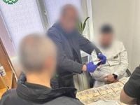 Видавав фіктивні довідки: на Волині затримали завідувача одного з відділень обласної психлікарні | БУГ - bug.org.ua