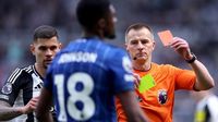 Ipswich Town relegated — Newcastle run over 10-man Tractor Boys