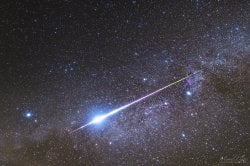 Parlak Meteor, Yıldızlı Gece