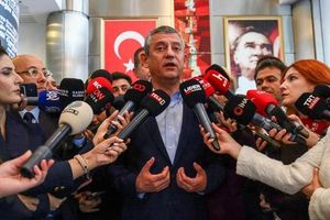 Turkish Court Dismisses Case Against Opposition Leader
