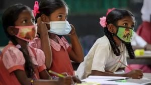 Delhi Schools Shift To Hybrid Learning Amid Pollution Crisis