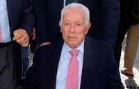 Curro Romero recibe el alta hospitalaria