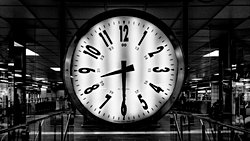 Zamanın Hormonal Yüzü: Endorfin, Adrenalin ve Algılanan Zamanın Evrensel Karşılığı