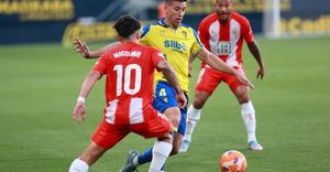 Cádiz Stuns Almería With Last-Minute Comeback Victory