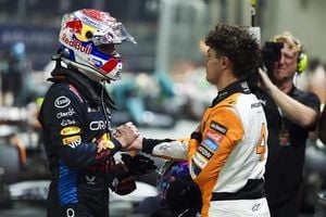 Hamilton Secures Pole Position In China Sprint Qualification