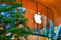 Регулятор Франции оштрафовал Apple на €150 млн за программу защиты персональных данных пользователей