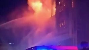 Deadly Fire Devastates Iraq Shopping Mall In Kut