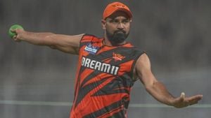 Sunrisers Hyderabad Make Bold Changes Against Delhi Capitals