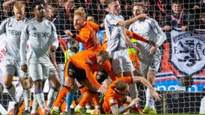 Dundee United Suffers Controversial Loss To Hibernian