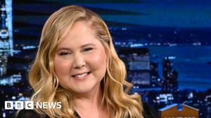 Amy Schumer Reveals Cushing Syndrome Diagnosis From Online Trolls