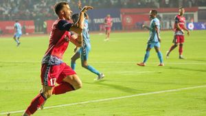 Hyderabad FC Battles Jamshedpur FC For Crucial ISL Points