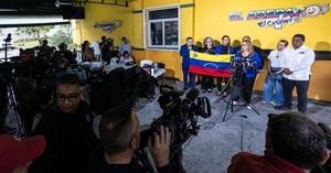 Supreme Court Weighs Fate Of Venezuelan Migrants