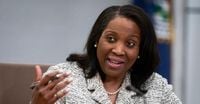 Judge Rules Fed Governor Can Remain in Role, for Now