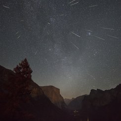  Perseid Night at Yosemite 